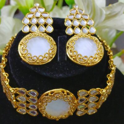 Kundan choker