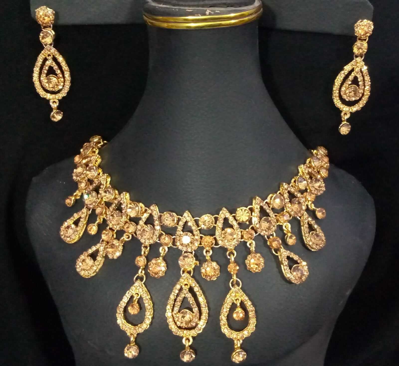 Golden Jewellery Set
