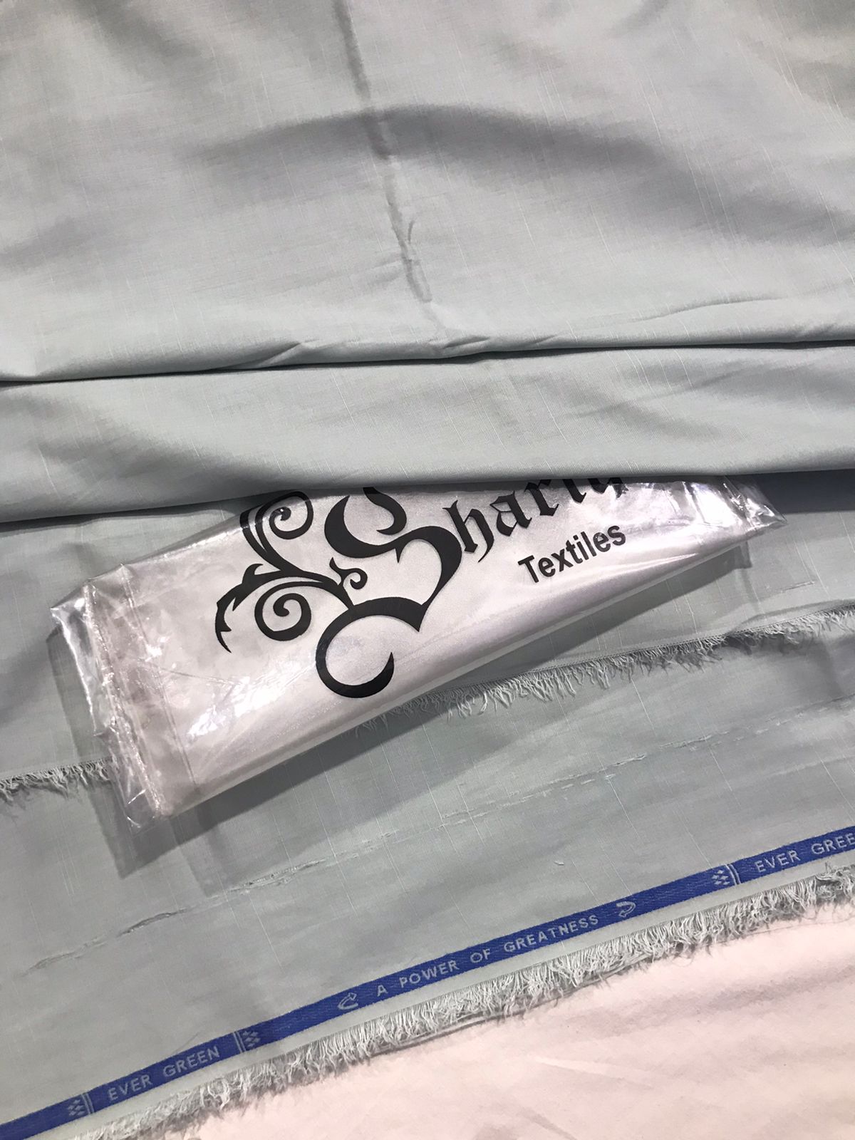 Mens Un-Stitched