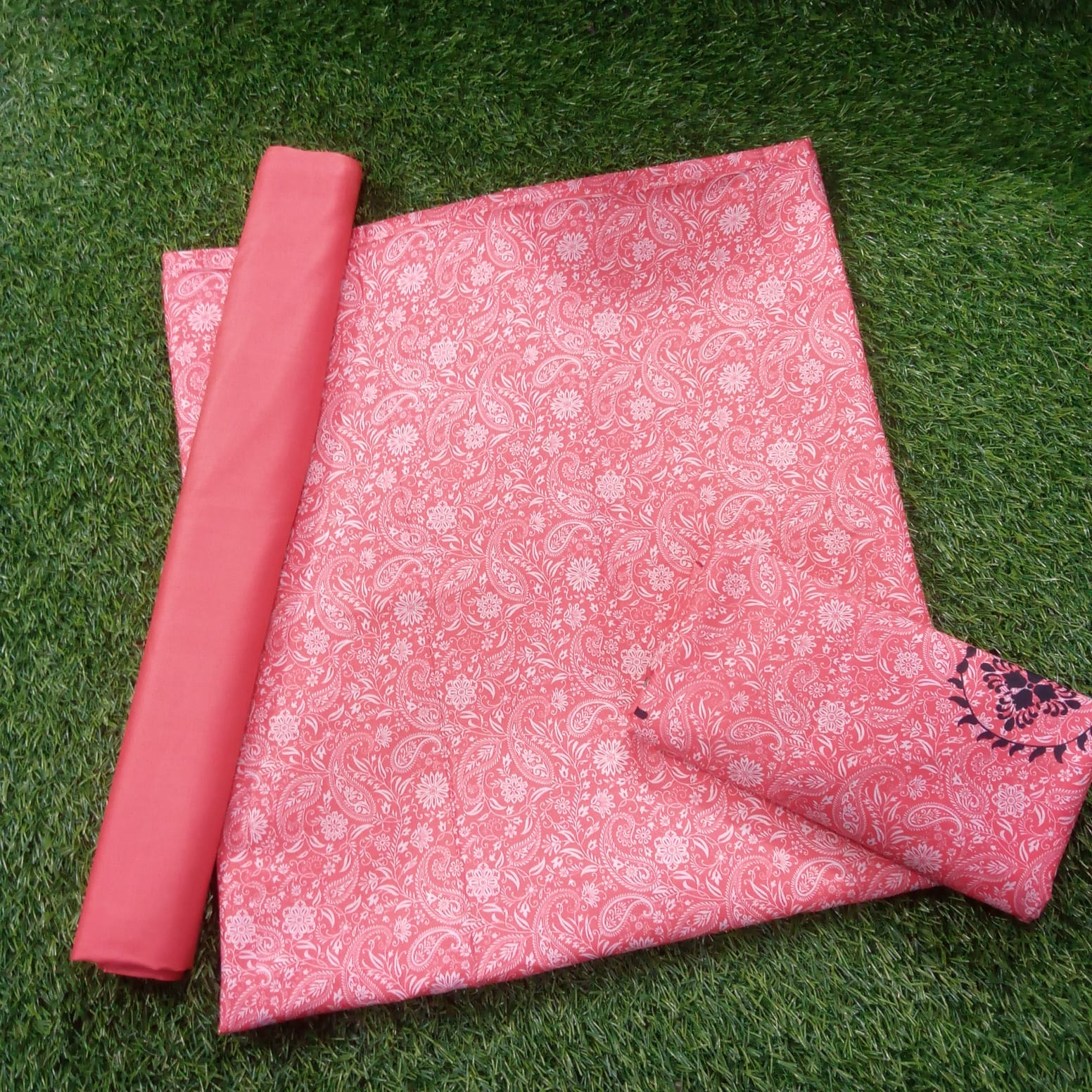 Laiba Abiha Pink and White