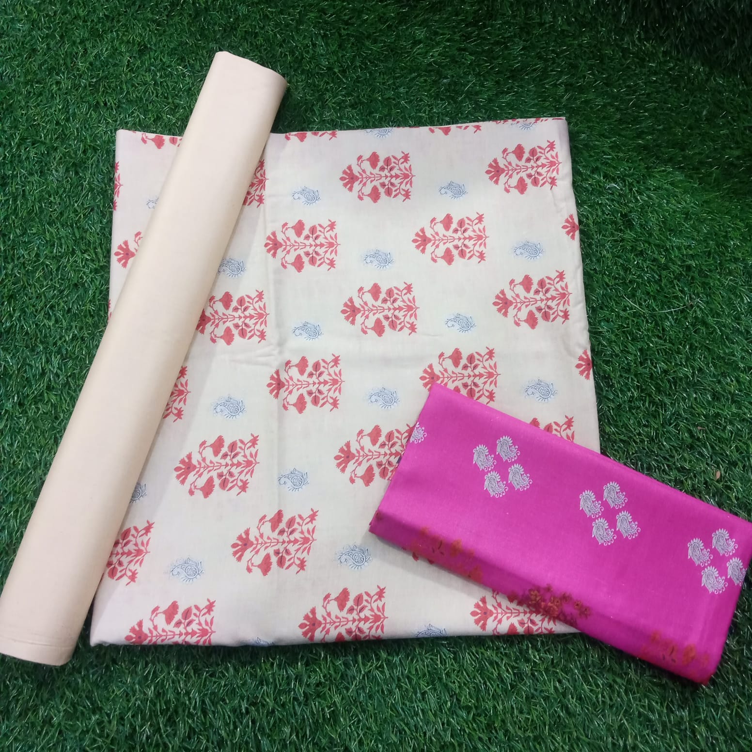 Laiba Abiha White and Pink Contrast