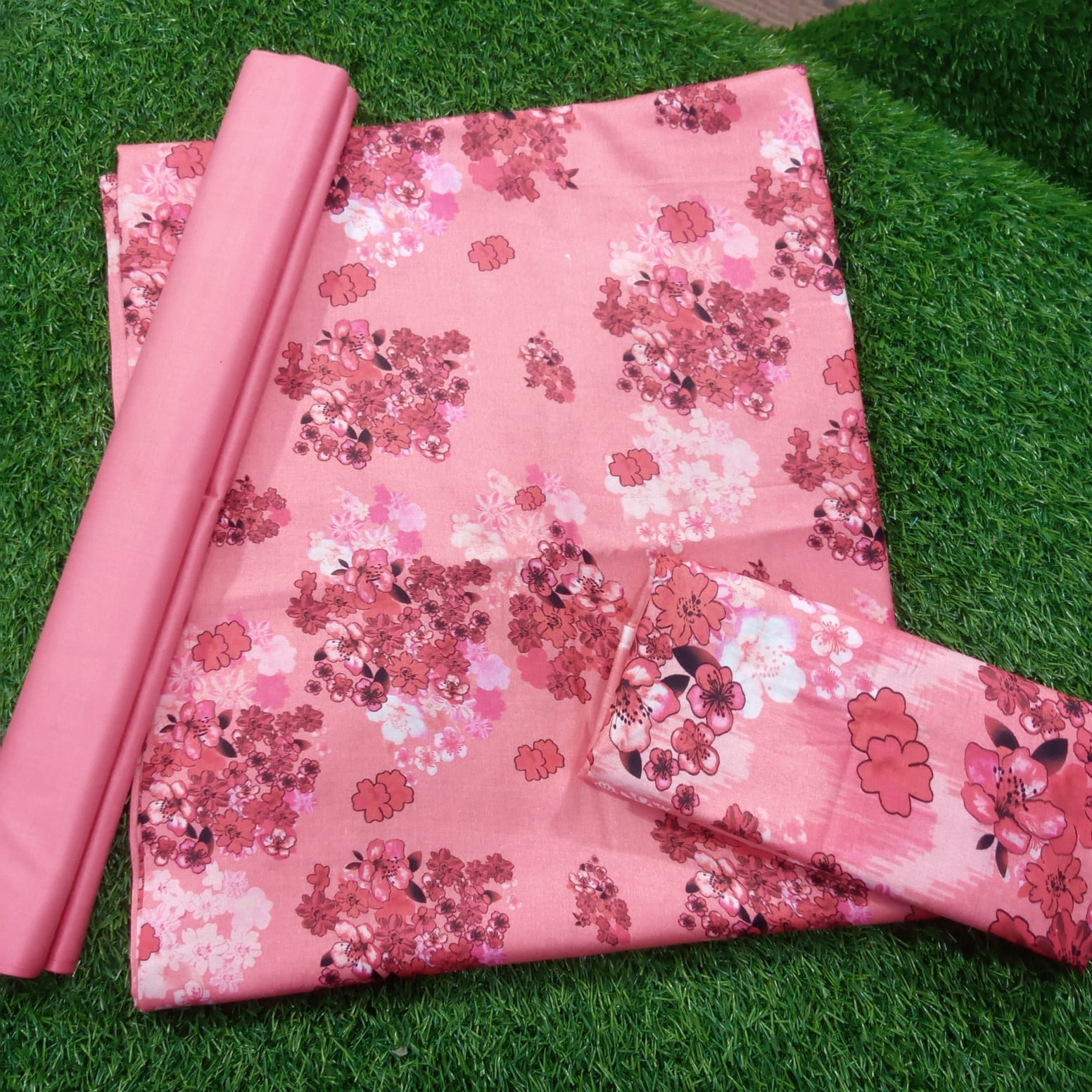 Laiba Abiha Pink