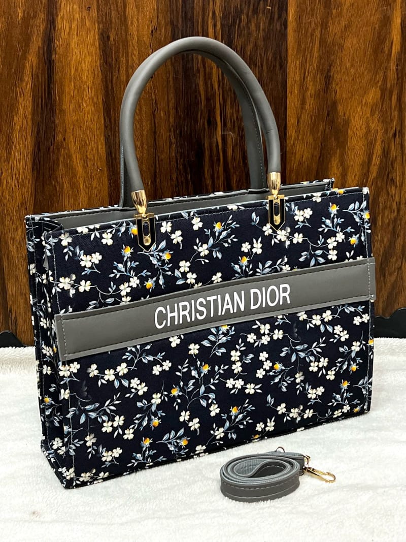Chiristian Dior Bag